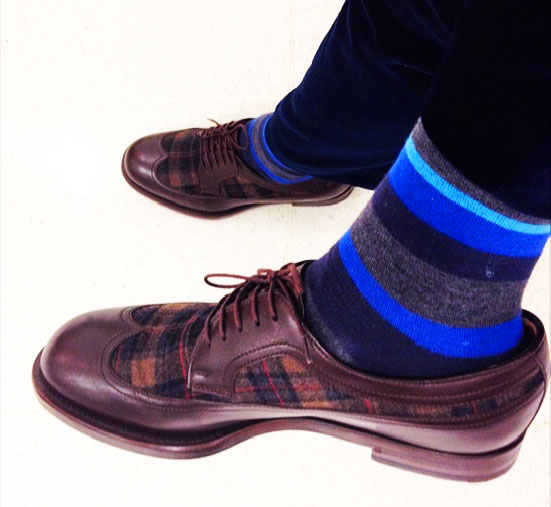 meias-coloridas-e-o-traje-social-socks-on-the-beat-meias-masculinas-roupa-social-alexandre-taleb (6)