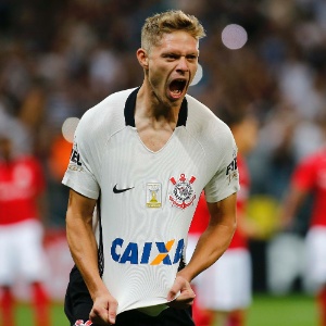 marlone-marca-de-penalti-e-abre-o-placar-para-o-corinthians-contra-o-internacional-1479771391792_300x300