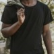 como usar camiseta preta